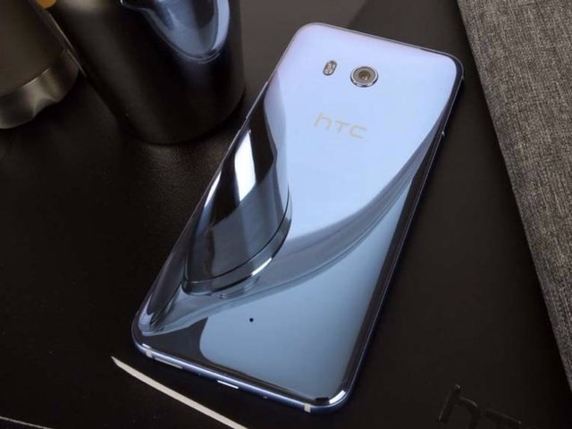 HTC’s new smartphone.jpg