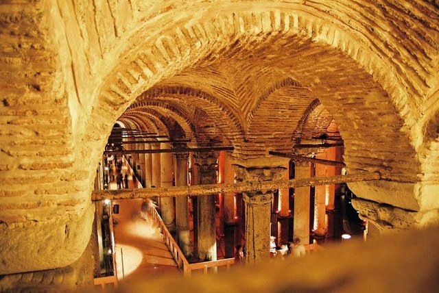 basilica-cistern-15.jpg