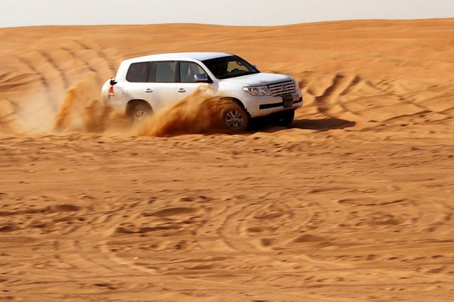 Dune-Bashing-in-Dubai-Desert.jpg