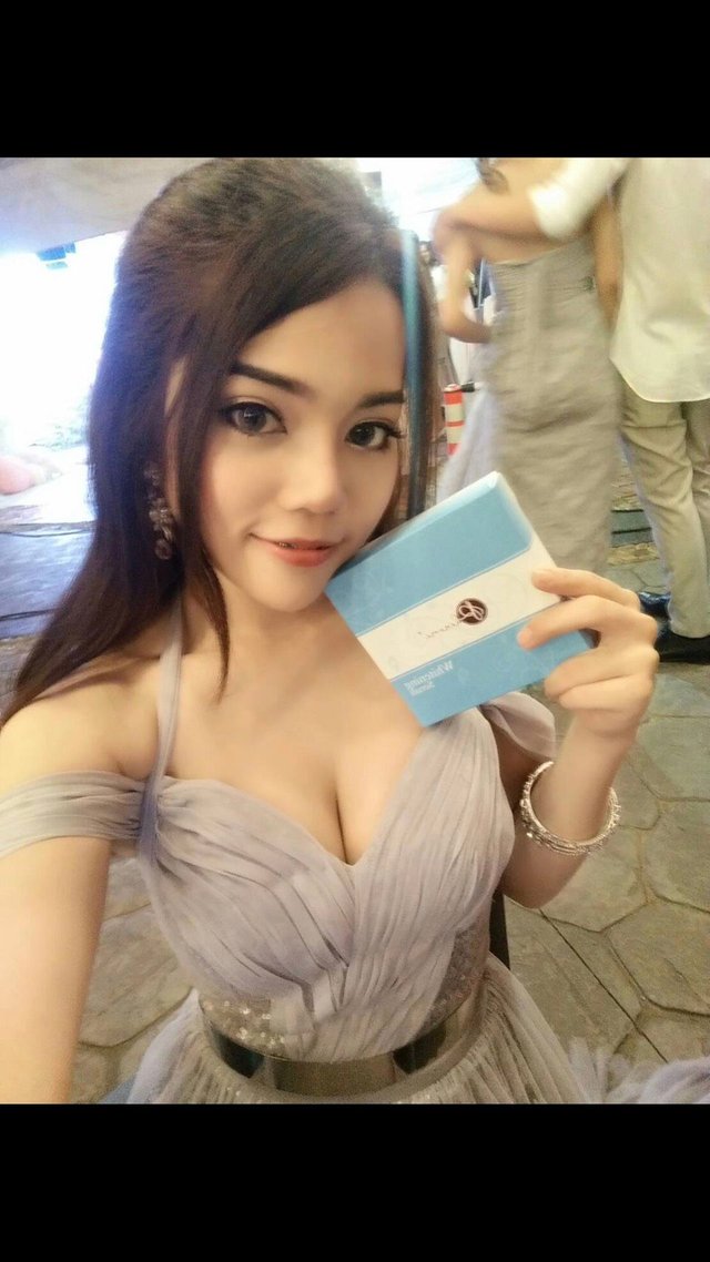 566908.jpg