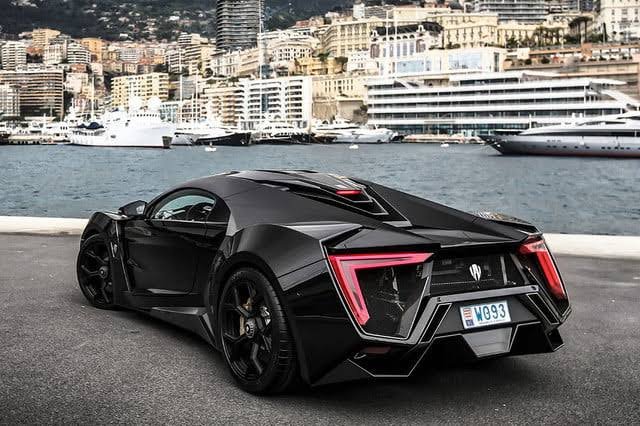 3-4-million-w-motors-lykan-hypersport_0013-640x426-c.jpg