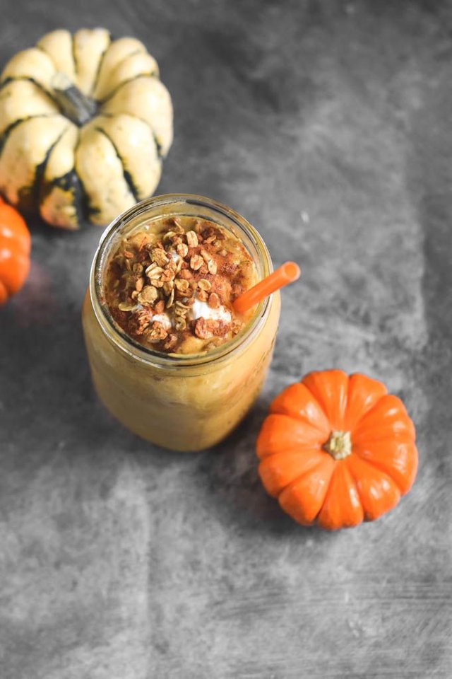 Pumpkin Spice Cheesecake Smoothie (5).jpg