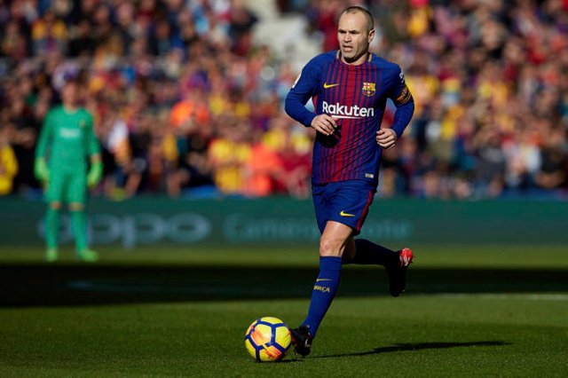 Iniesta-Barca.jpg