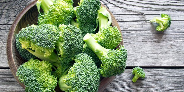 the-health-benefits-of-broccoli-main-guide-image-700-350.jpg
