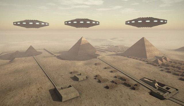 giant-aliens-in-UFOs.jpg