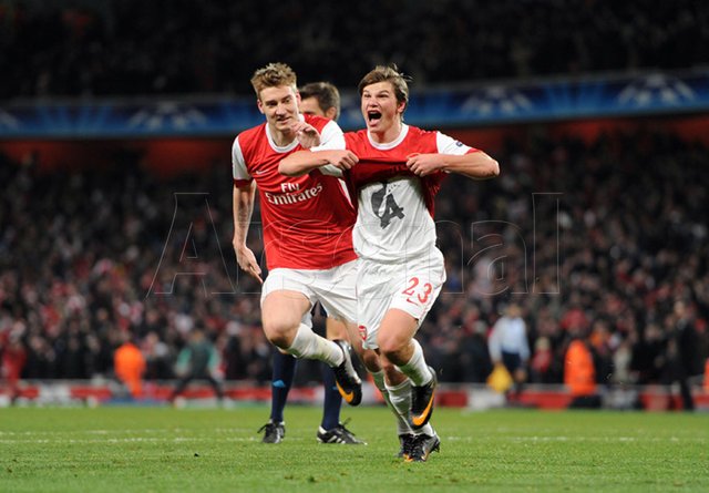 zp_Arshavin-goal-10-110216PAFC_4864_0.jpg