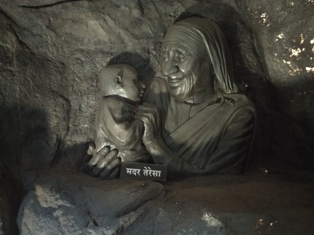 Saint Sculpture | Hadshi Santdarshan Museum - Photo Credits: Chetan Naik
