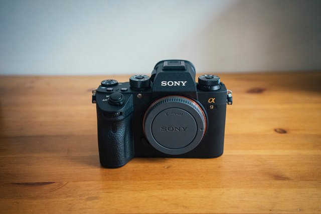 2018-01-11-designjunkies-unpacking-sony-a9-1657.jpg