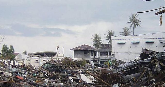 tsunami-aceh-131117a.jpg