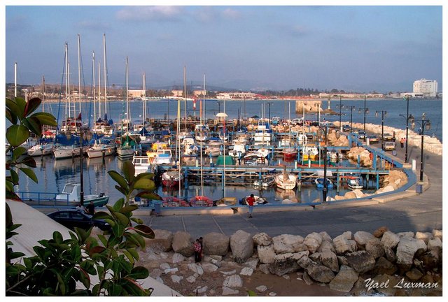 The port at Akre