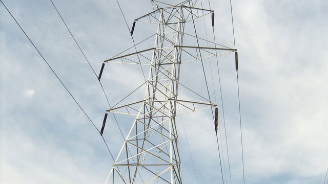 Power line 2.jpg