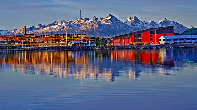 Ushuaia, Argentina 1920x1080.jpg