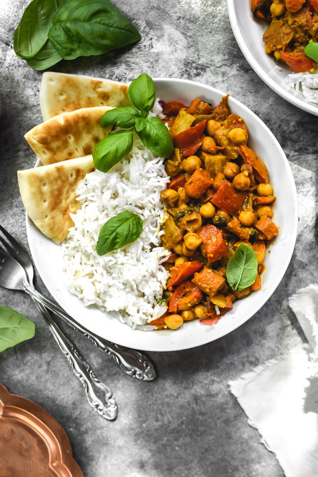 Simple Indian Masala Chickpea Curry-5.jpg