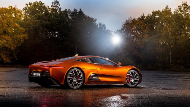 jaguar-c-x75-2560x1440-007-spectre-james-bond-orange-spectre-7854.jpeg