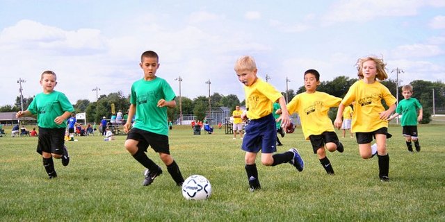 1024px-Youth-soccer-indiana-660x330.jpg