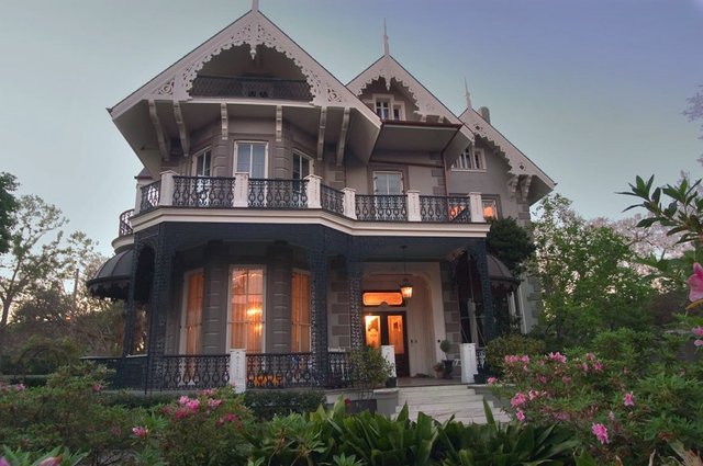 Sandra Bullock- New Orleans Gothic Mansion.jpg