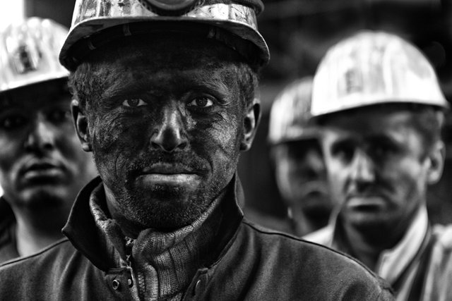 Coal-mine-workers.jpg