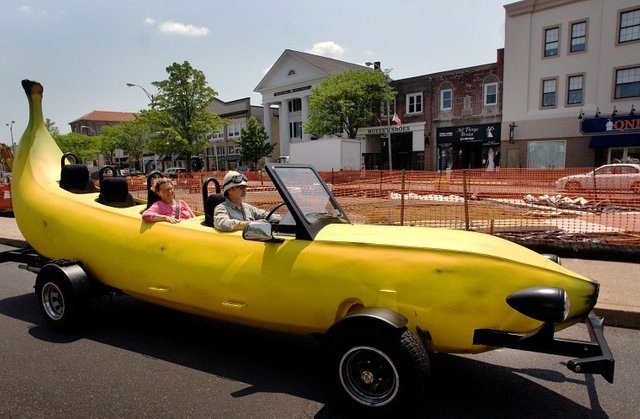 banana-car.jpg