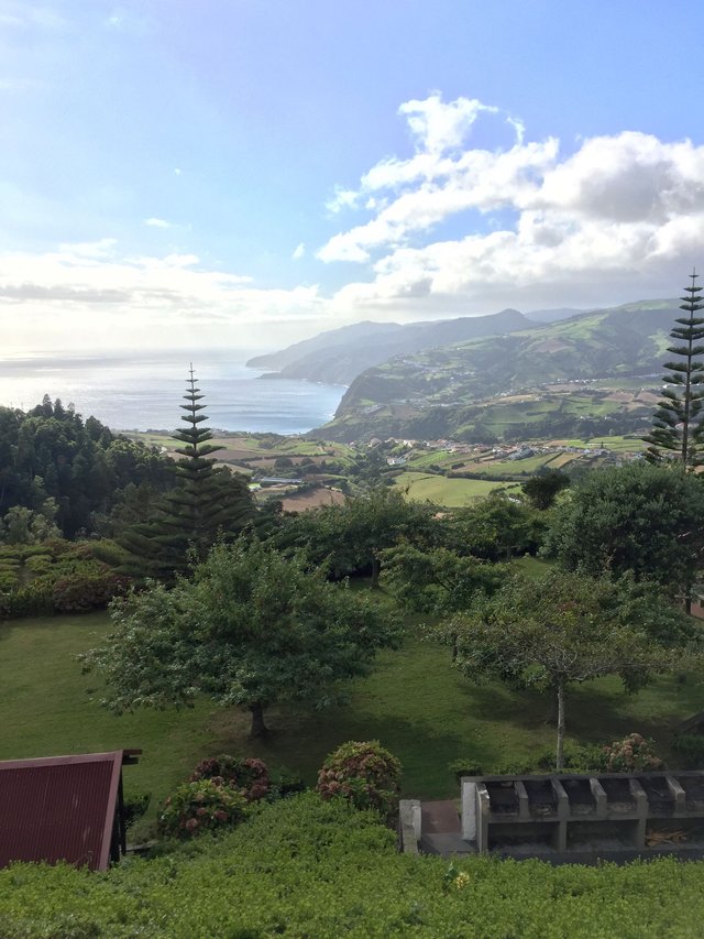 UpInAzores00d.jpg