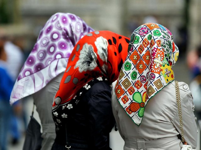 headscarves-germany.jpg