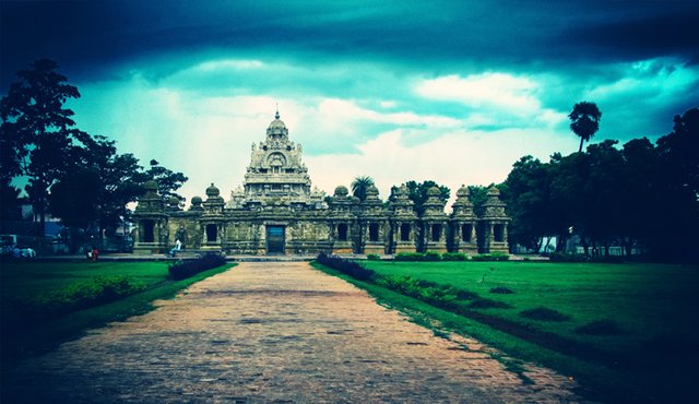 Kanchipuram-Kailasanathar-temple.jpg