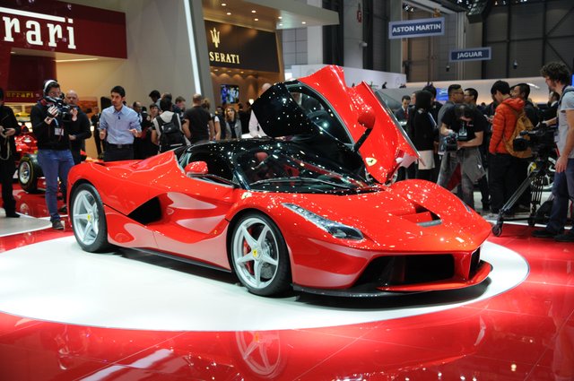 2013-03-05_Geneva_Motor_Show_8272.jpg