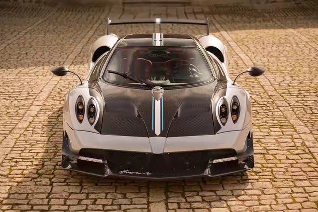 pagani_huayra_best_model.jpg