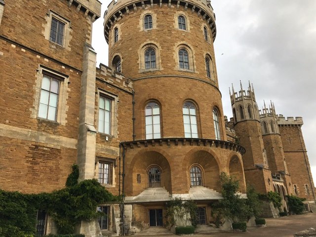 front of castle grantham.JPG