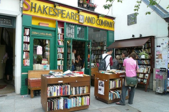 Shakespeare and Company.jpg