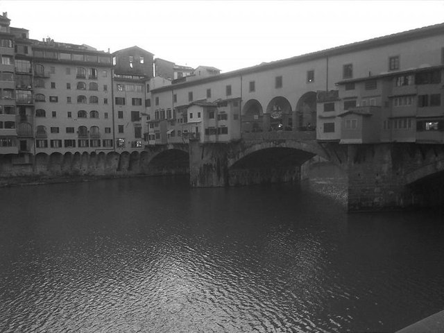 PONTE VECCHI FIRENZE.jpg