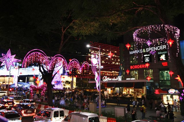 orchard_road_singapore_bs1.jpg