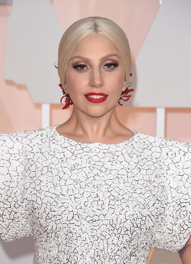 oscars-lipstick-35.nocrop.w710.h2147483647.jpg