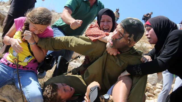 files-palestinian-israel-conflict-video-arrest_eb73b21a-eae1-11e7-ad70-11504944e689.jpg