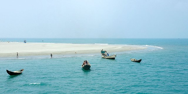 first-view-of-st-martin-island.jpg