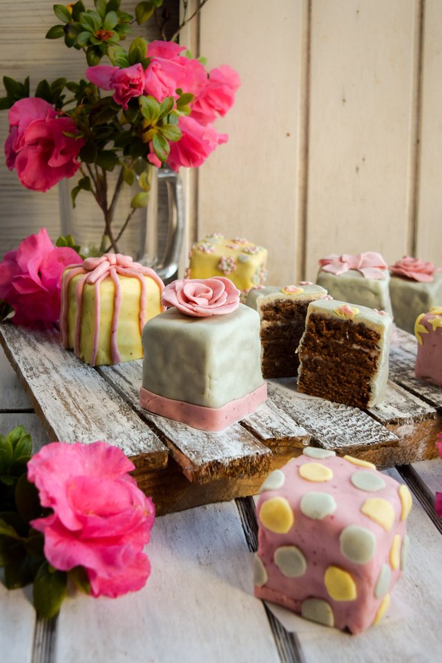 All-Natural Marshmallow Fondant + Mini Layer Cakes..jpg