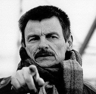 330px-Andrei_Tarkovsky.jpg