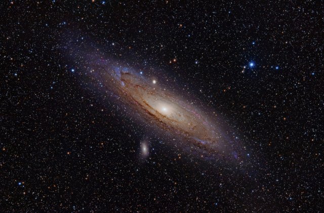 andromeda_galaxy_with_h-alpha.jpg