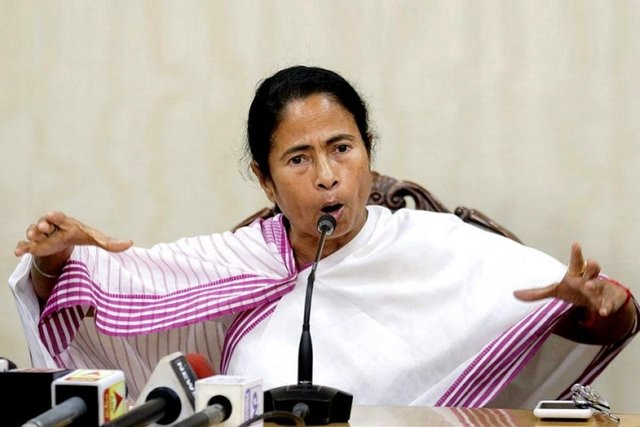 Mamata_20170705_600_855_571_855.jpg