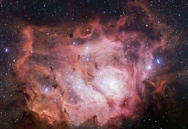 VST_images_the_Lagoon_Nebula.jpg