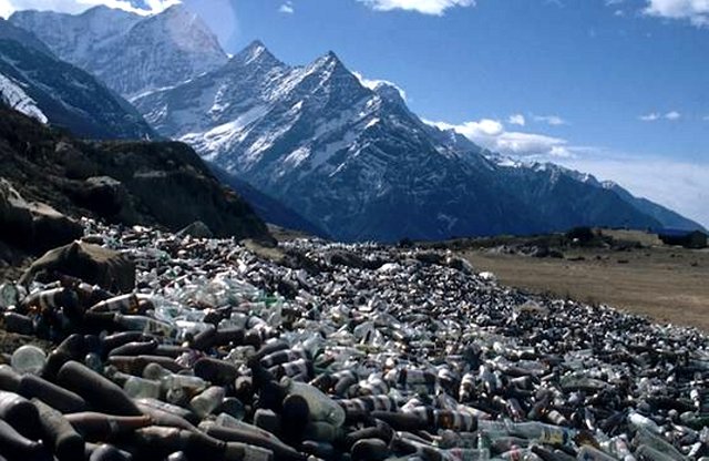 Montanas-de-basura-en-el-monte-Everest.jpg