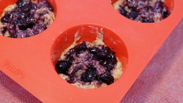 Vegan-Blueberry-Muffin-13.jpg