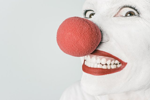 clown-362155_1920.jpg