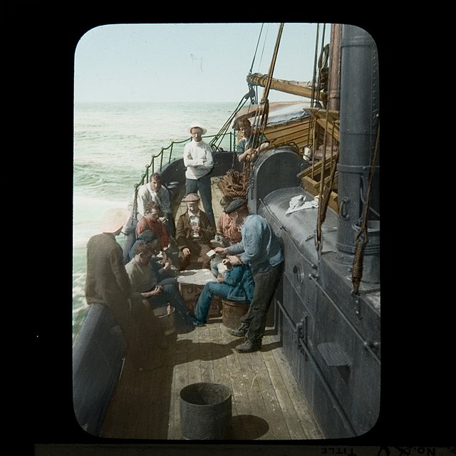 Daily Life of Sailors On-board in the 1900s (34).jpg