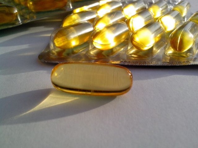 omega-3-fatty-acids-tablets-725x544.jpg