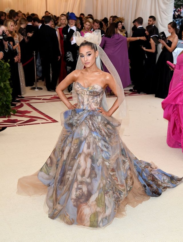 Ariana-Grande-Met-Gala-Dress-2018.jpg