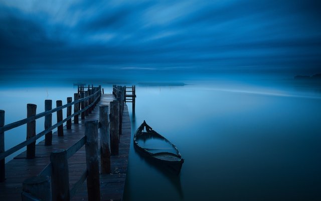 Night-pier-boat-lake_1920x1200.jpg