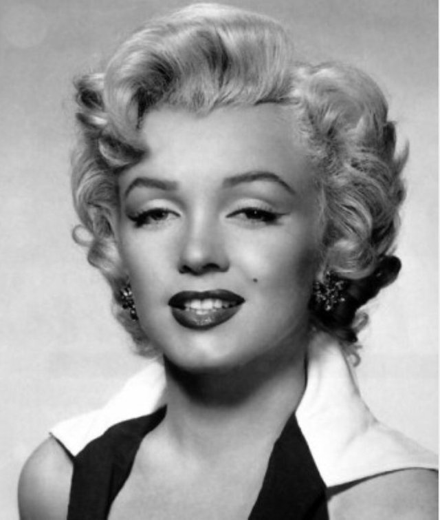 Marilyn reference.jpg