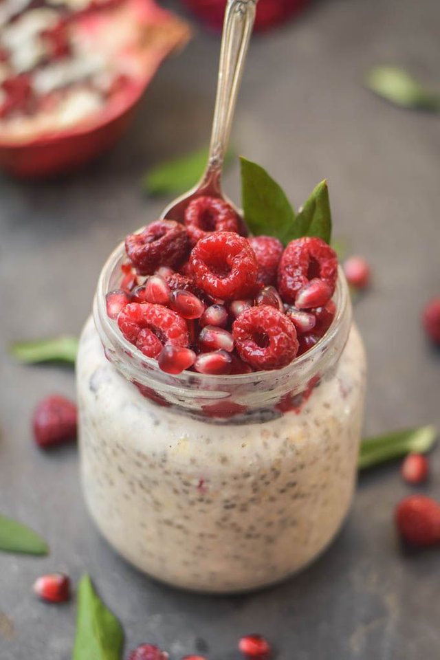 Raspberry Pomegranate Overnight Oats,12.jpg