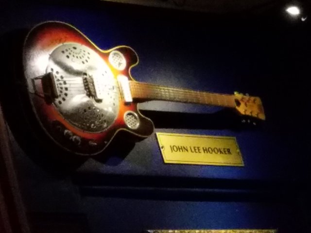 John-Lee-Hooker-Guitar.jpg