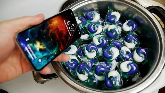 iphone-x-vs-100-tide-pods-experiment-will-it-survive-youtube-thumbnail.jpg